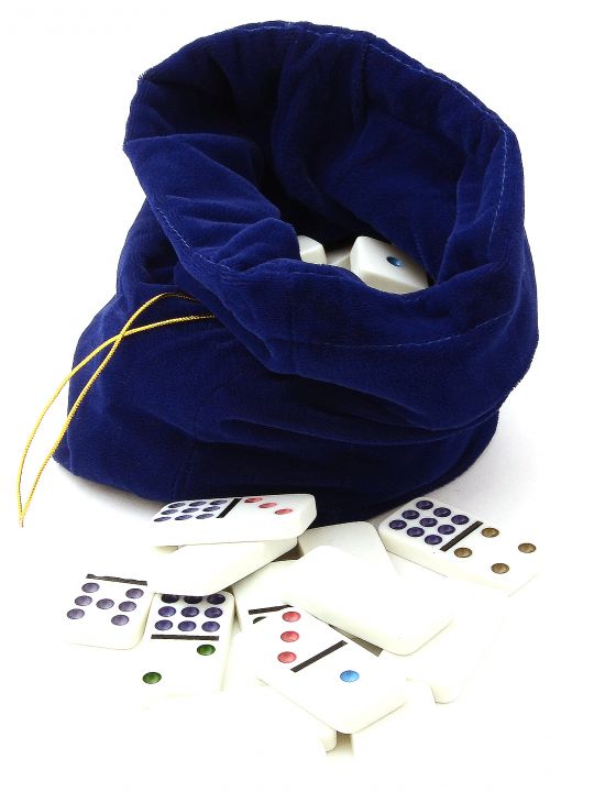 Домино 9 цветных точек в синем бархатном мешочке
