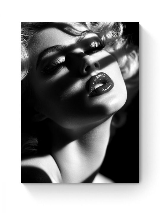 Алмазная мозаика на подрамнике «Блики и тень» 40x30 см