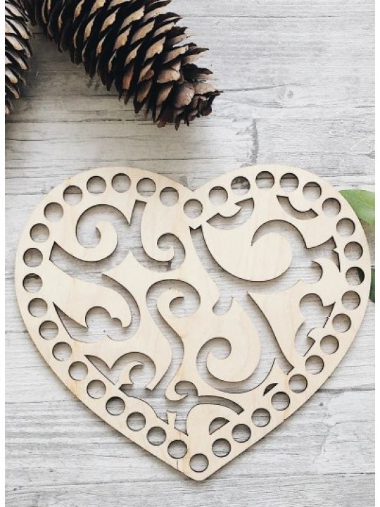 Донышко для вязания «Ажурное сердце» деревянное, резное 17x14 см
