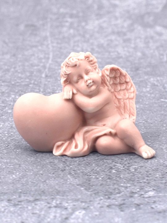 Фигурка сувенирная «Ангел с сердцем» 