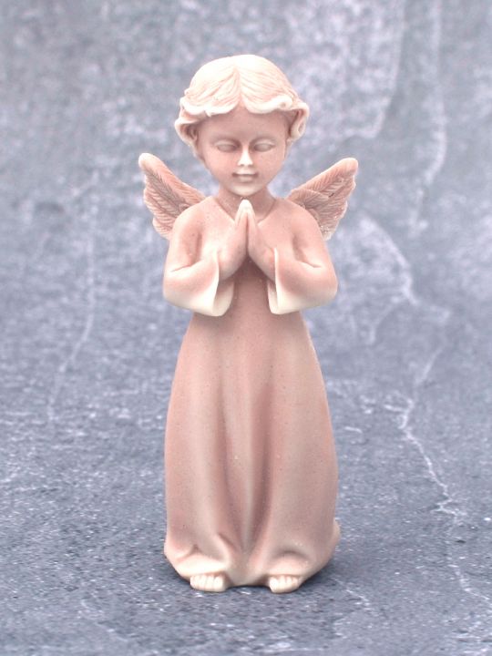Фигурка сувенирная «Ангелочек в молитве» 