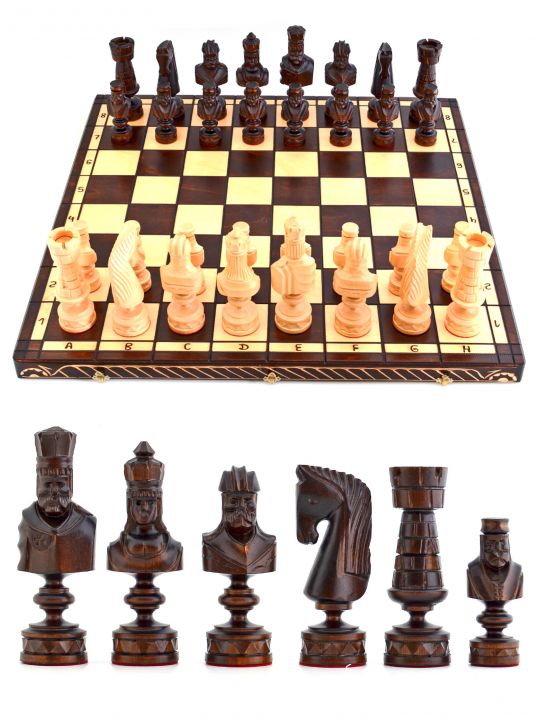 Шахматы «Великаны»